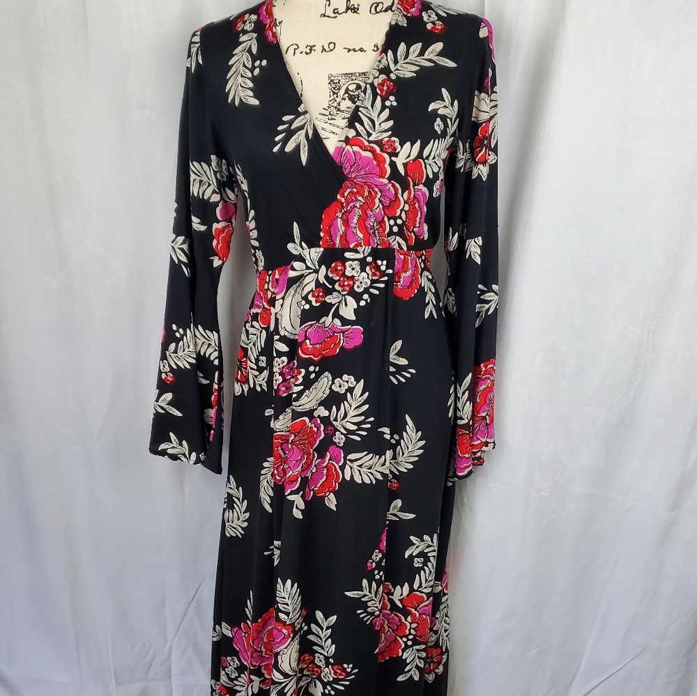 Billabong long sleeve floral dress, small
